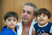 Paulo Menezes com alunos